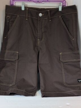 NWT True Religion Dark Brown Cargo Shorts with Contrast Stitching Men's 32